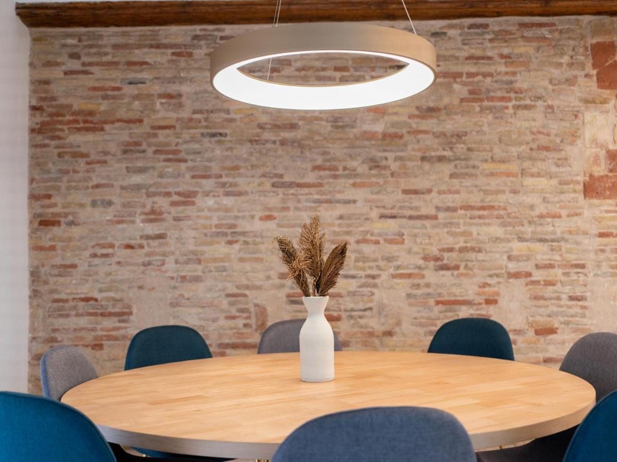Central Market - Ciutat Vella, Exclusively For Families - Mid-Term Valencia Bagian luar foto